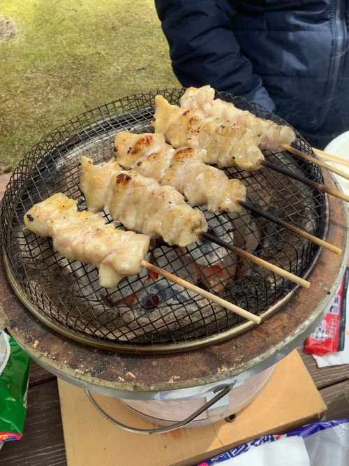 Vol.115 26/NO.05 今年も早速再開初日にお肉焼き焼きに行く‼️ 笛吹小屋キャンプ場 ソロキャンプ 区画サイト 🔥焚き火🔥さんのキャンプブログ CAMPiii（キャンピー） -キャンプ専用SNS キャンプのすべてがここに集まる-