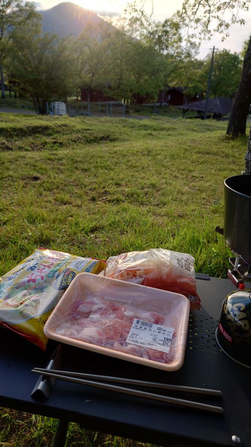 キャンプ+登山+ミヤマキリシマ 九重グリーンパーク泉水キャンプ村 ソロキャンプ BEGINNER　CAMPER　Kさんのキャンプブログ CAMPiii（キャンピー） -キャンプ専用SNS キャンプのすべてがここに集まる-