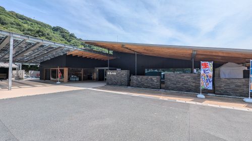 🗿と🐢と暴風と　〜四国遠征キャンプ2泊目〜 伊方町健康交流施設 亀ヶ池温泉 ソロキャンプ グループキャンプ フリーサイト ヒゲキャンさんのキャンプブログ CAMPiii（キャンピー） -キャンプ専用SNS キャンプのすべてがここに集まる-