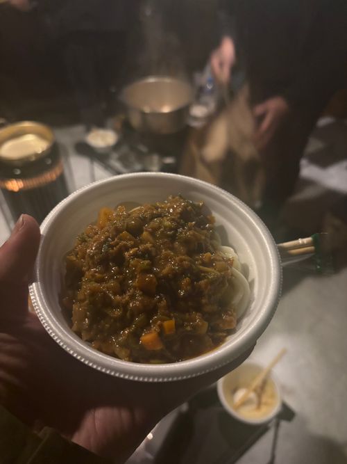 ゲレンデ内でマジの雪中初体験。 365 Green Village グループキャンプ フリーサイト あやぴーさんのキャンプブログ CAMPiii（キャンピー） -キャンプ専用SNS キャンプのすべてがここに集まる-