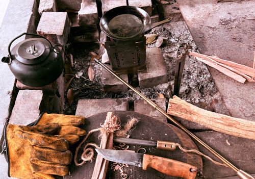 春雨&times;焚き火 前川キャンプ場 ソロキャンプ フリーサイト Camp 'n'g  Roll♪🏁さんのキャンプブログ CAMPiii（キャンピー） -キャンプ専用SNS キャンプのすべてがここに集まる-