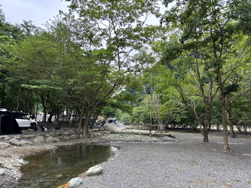 蛍の舞にうっとり Black Smith Outdoorfield Sanogawa Base ソロキャンプ オートサイト 区画サイト marpyさんのキャンプブログ CAMPiii（キャンピー） -キャンプ専用SNS キャンプのすべてがここに集まる-