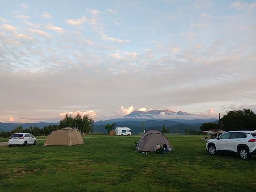  温泉を楽しみ、御岳と乗鞍を望む標高1400mの絶景キャンプで秋を食らう【Day2】参った(*_*;！ N.A.O.高山すずらん高原キャンプ場 ファミリーキャンプ オートサイト キャンピングカー vios outdoor'sさんのキャンプブログ CAMPiii（キャンピー） -キャンプ専用SNS キャンプのすべてがここに集まる-