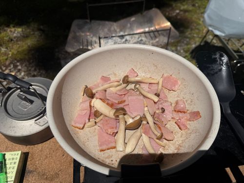 ゆったり出来るわー 服掛松キャンプ場 ソロキャンプ フリーサイト hirata seijiさんのキャンプブログ CAMPiii（キャンピー） -キャンプ専用SNS キャンプのすべてがここに集まる-