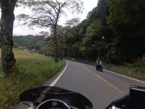 お隣おじゃましましたキャンツー 道志の森キャンプ場 ソロキャンプ フリーサイト 週末スナフキンさんのキャンプブログ CAMPiii(キャンピー) -キャンプ専用SNS キャンプのすべてがここに集まる-