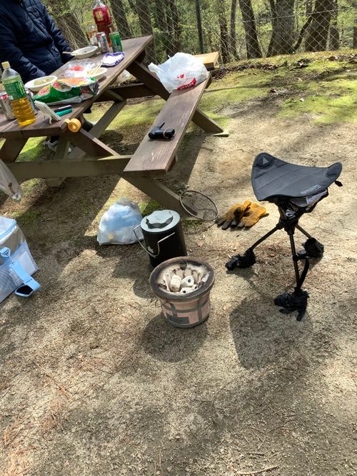 Vol.115 26/NO.05 今年も早速再開初日にお肉焼き焼きに行く‼️ 笛吹小屋キャンプ場 ソロキャンプ 区画サイト 🔥焚き火🔥さんのキャンプブログ CAMPiii（キャンピー） -キャンプ専用SNS キャンプのすべてがここに集まる-