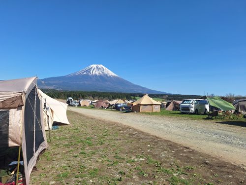 GO OUTジャンボリー2026 ふもとっぱらキャンプ場 グループキャンプ オートサイト モンジロウ🦉さんのキャンプブログ CAMPiii（キャンピー） -キャンプ専用SNS キャンプのすべてがここに集まる-