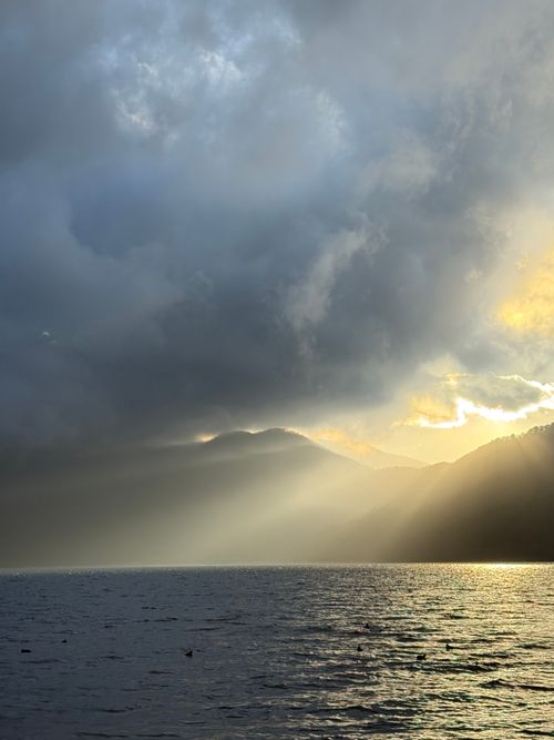 憧れの湖畔キャンプ 本栖レークサイドキャンプ場 ソロキャンプ 区画サイト オートサイト ちはみなさんのキャンプブログ CAMPiii（キャンピー） -キャンプ専用SNS キャンプのすべてがここに集まる-