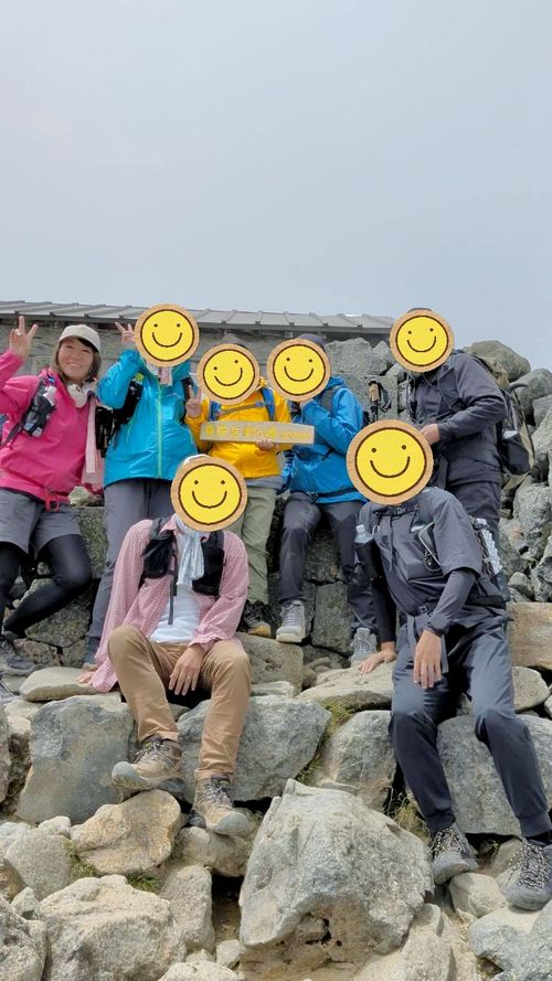 ここが最高到達点？いや、まだ先よ！な、キャンプ＆登山 グループキャンプ フリーサイト 区画サイト オートサイト NATSUさんのキャンプブログ CAMPiii（キャンピー） -キャンプ専用SNS キャンプのすべてがここに集まる-