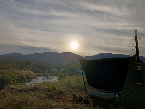 ウエィダーJr 薪スト火入れのデーキャンプ 角田大橋河川敷 ソロキャンプ フリーサイト ウエィダーさんのキャンプブログ CAMPiii（キャンピー） -キャンプ専用SNS キャンプのすべてがここに集まる-