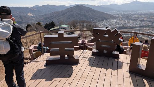 山散歩キャンプ ともえ川Park グループキャンプ 区画サイト オートサイト IZUIZUさんのキャンプブログ CAMPiii（キャンピー） -キャンプ専用SNS キャンプのすべてがここに集まる-