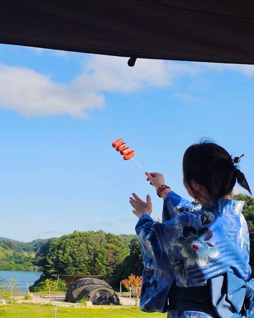 【後編】浴衣できゃんぷ👘 💙そして「孤独のグルメ」 アウトドアヴィレッジ三春 さくら湖キャンプサイト Oniyomeさんのキャンプブログ CAMPiii（キャンピー） -キャンプ専用SNS キャンプのすべてがここに集まる-