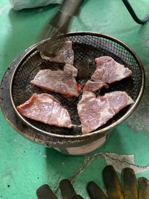 Vol.119 26/NO.09 大雨でもやった大雨倉庫内呑みBBQ会‼️ 川越市 ソロキャンプ 🔥焚き火🔥さんのキャンプブログ CAMPiii（キャンピー） -キャンプ専用SNS キャンプのすべてがここに集まる-
