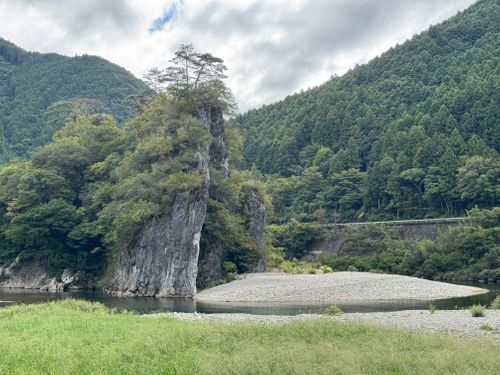 降水確率0％なのに雨！それでも石鎚山へ 自然王国白滝の里キャンプ場 ソロキャンプ フリーサイト yoshiさんのキャンプブログ CAMPiii（キャンピー） -キャンプ専用SNS キャンプのすべてがここに集まる-