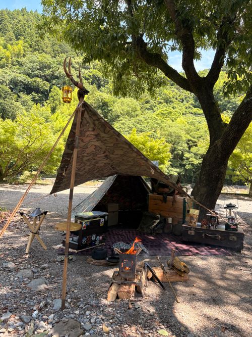 飛行機雲&times;camoⅡ（低空張り） ソロキャンプ フリーサイト Camp 'n'g  Roll♪🏁さんのキャンプブログ CAMPiii（キャンピー） -キャンプ専用SNS キャンプのすべてがここに集まる-