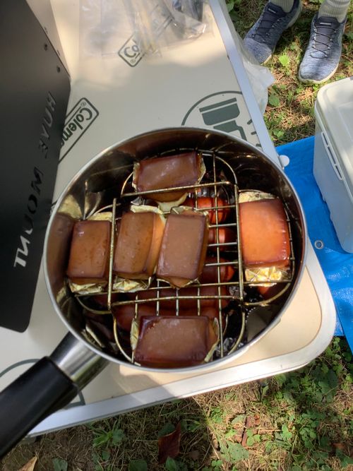Vol.98 25/NO.17 お肉焼きに行く‼️ 坂戸市運動公園 ソロキャンプ フリーサイト 🔥焚き火🔥さんのキャンプブログ CAMPiii（キャンピー） -キャンプ専用SNS キャンプのすべてがここに集まる-