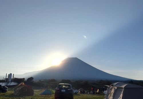 両親とキャンプ 富士エコパークビレッジ ファミリーキャンプ フリーサイト P-yaさんのキャンプブログ CAMPiii（キャンピー） -キャンプ専用SNS キャンプのすべてがここに集まる-