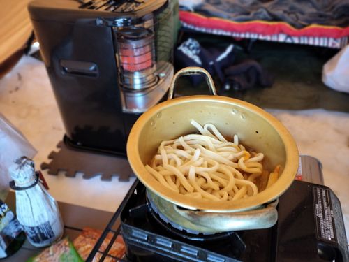 雪中が好きです 飛騨荘川 一色の森キャンプ場 ソロキャンプ グループキャンプ 区画サイト オートサイト たかたかぽんたさんのキャンプブログ CAMPiii（キャンピー） -キャンプ専用SNS キャンプのすべてがここに集まる-