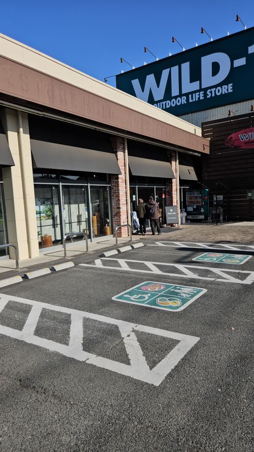 スパイシーカレーチキンレッグじゃないけど ともえ川Park ソロキャンプ 区画サイト オートサイト IZUIZUさんのキャンプブログ CAMPiii（キャンピー） -キャンプ専用SNS キャンプのすべてがここに集まる-