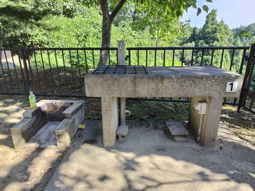 森林浴でボーっとするキャンプ うまみち森林公園 ソロキャンプ 区画サイト セツさんのキャンプブログ CAMPiii(キャンピー) -キャンプ専用SNS キャンプのすべてがここに集まる-