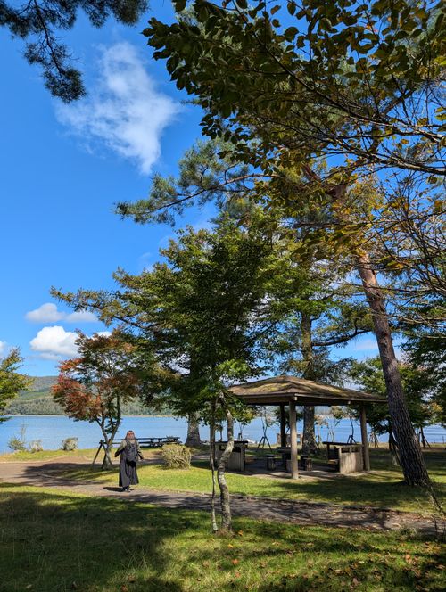秋晴れの山中湖へ 小田急山中湖フォレストコテージ ファミリーキャンプ 好々爺🇯🇵さんのキャンプブログ CAMPiii（キャンピー） -キャンプ専用SNS キャンプのすべてがここに集まる-