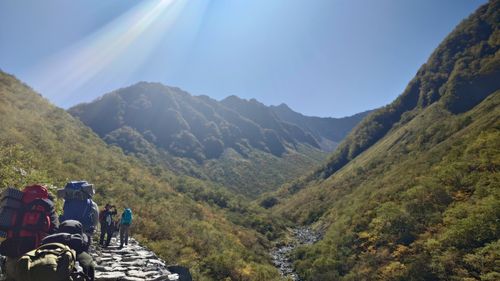 紅葉🍁登山 涸沢カール ソロキャンプ グループキャンプ フリーサイト まーささんのキャンプブログ CAMPiii（キャンピー） -キャンプ専用SNS キャンプのすべてがここに集まる-
