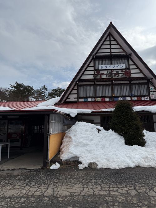 雪中キャンのおすすめ さくら街道みぼろ湖畔オートキャンプサイト ソロキャンプ 区画サイト シルバーズさんのキャンプブログ CAMPiii（キャンピー） -キャンプ専用SNS キャンプのすべてがここに集まる-