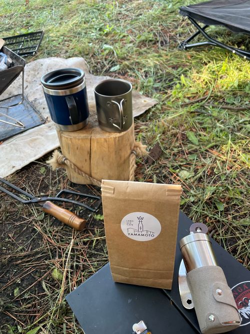 酒蔵で調達した酒のアテは、夕日が調味料の鮮魚と馬刺し 御所の台オートキャンプ場 ファミリーキャンプ フリーサイト ロコCamp0828さんのキャンプブログ CAMPiii（キャンピー） -キャンプ専用SNS キャンプのすべてがここに集まる-