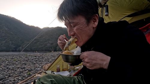 「4月から値上げ&hellip;なのにガラガラ&hellip;キャンプブーム終わった？三連休のキャンプ場で天ぷらキャンプ」【前編】つり橋の里キャンプ場。 つり橋の里キャンプ場 ソロキャンプ フリーサイト HOTさんのキャンプブログ CAMPiii（キャンピー） -キャンプ専用SNS キャンプのすべてがここに集まる-