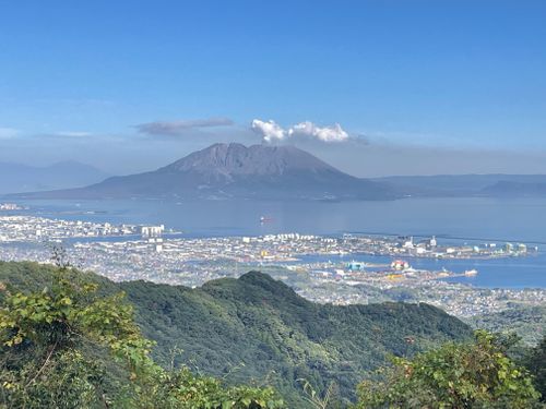 絶景九州富士‼︎🗻 指宿レイクグリーンキャンプ場 ソロキャンプ 区画サイト Anomiさんのキャンプブログ CAMPiii（キャンピー） -キャンプ専用SNS キャンプのすべてがここに集まる-