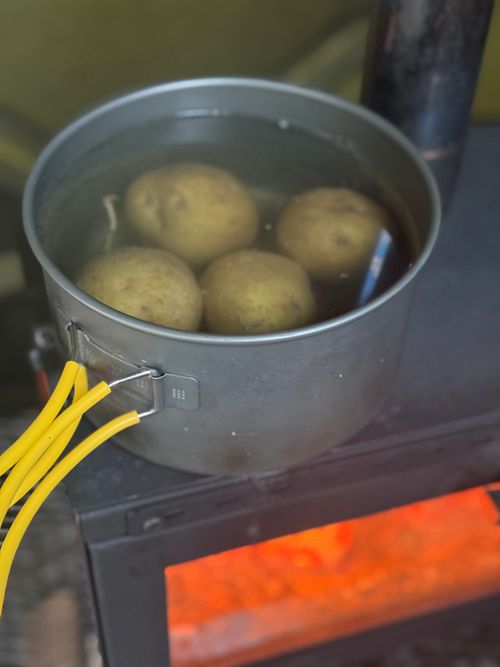 2026キャンプ始め 9.BASE ファミリーキャンプ 区画サイト moreAiさんのキャンプブログ CAMPiii（キャンピー） -キャンプ専用SNS キャンプのすべてがここに集まる-