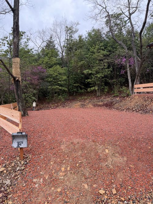 雨だ🌧キャンプに行こう🏕 やはずの森倶楽部 ファミリーキャンプ オートサイト ぐうたら夫婦さんのキャンプブログ CAMPiii（キャンピー） -キャンプ専用SNS キャンプのすべてがここに集まる-