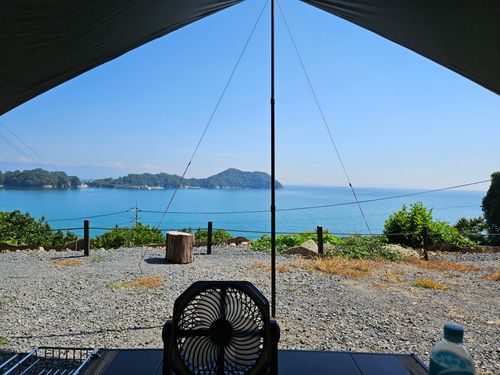 酷暑だけど、、、海を眺めに… かじかじテラスcampfield ソロキャンプ 区画サイト 三代目とっしぃさんのキャンプブログ CAMPiii(キャンピー) -キャンプ専用SNS キャンプのすべてがここに集まる-