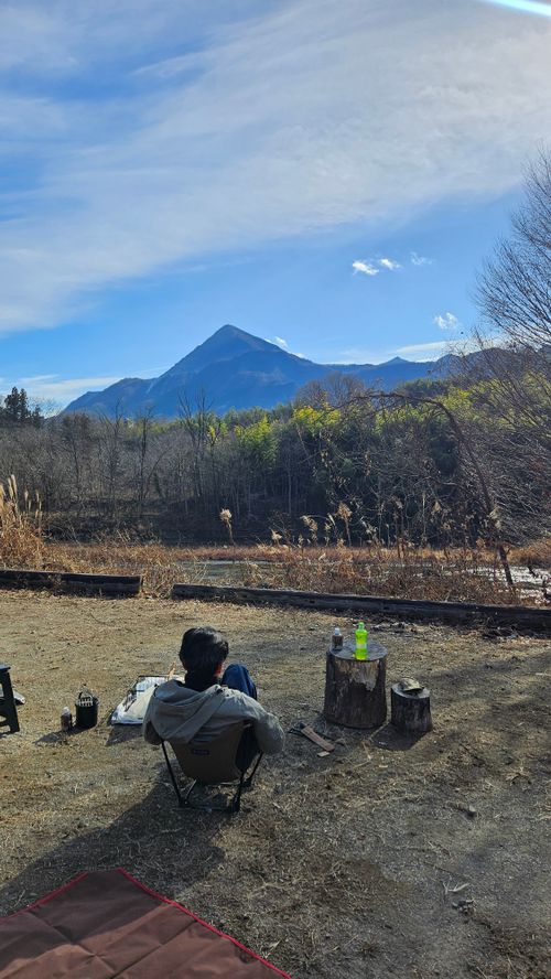 コスモキュランダ ともえ川Park ソロキャンプ グループキャンプ 区画サイト オートサイト IZUIZUさんのキャンプブログ CAMPiii（キャンピー） -キャンプ専用SNS キャンプのすべてがここに集まる-