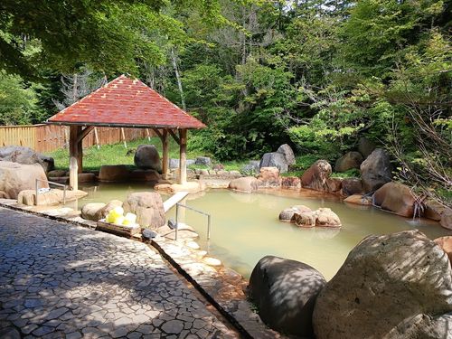  温泉を楽しみ、御岳と乗鞍を望む標高1400mの絶景キャンプで秋を食らう【Day2】参った(*_*;！ N.A.O.高山すずらん高原キャンプ場 ファミリーキャンプ オートサイト キャンピングカー vios outdoor'sさんのキャンプブログ CAMPiii（キャンピー） -キャンプ専用SNS キャンプのすべてがここに集まる-