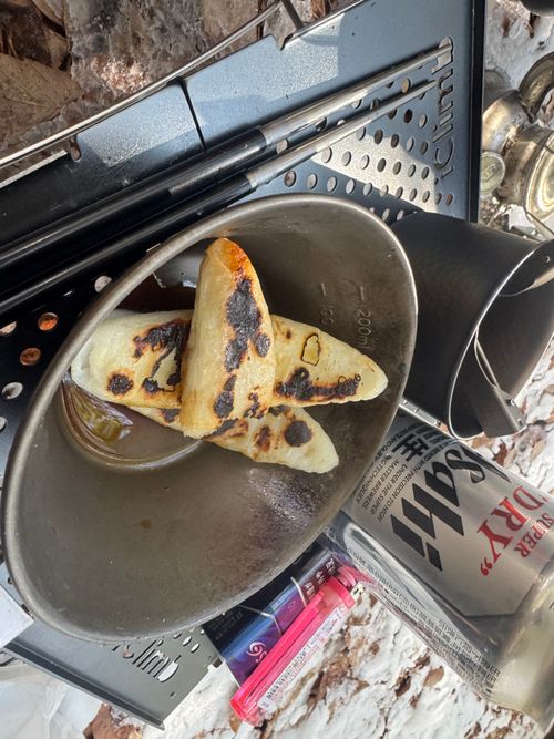 残雪中キャンプ PICA富士西湖 ソロキャンプ 区画サイト フリーサイト まっつんさんのキャンプブログ CAMPiii（キャンピー） -キャンプ専用SNS キャンプのすべてがここに集まる-