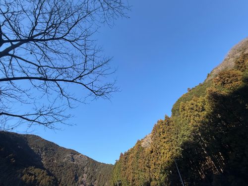 恐怖の強風 Black Smith Outdoorfield Sanogawa Base ソロキャンプ フリーサイト オートサイト ちはみなさんのキャンプブログ CAMPiii（キャンピー） -キャンプ専用SNS キャンプのすべてがここに集まる-