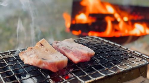 湖畔キャンプ＿BUNDOK俺用七輪で焼き肉キャンプ 六ツ矢崎浜オートキャンプ場 ソロキャンプ フリーサイト HOTさんのキャンプブログ CAMPiii（キャンピー） -キャンプ専用SNS キャンプのすべてがここに集まる-