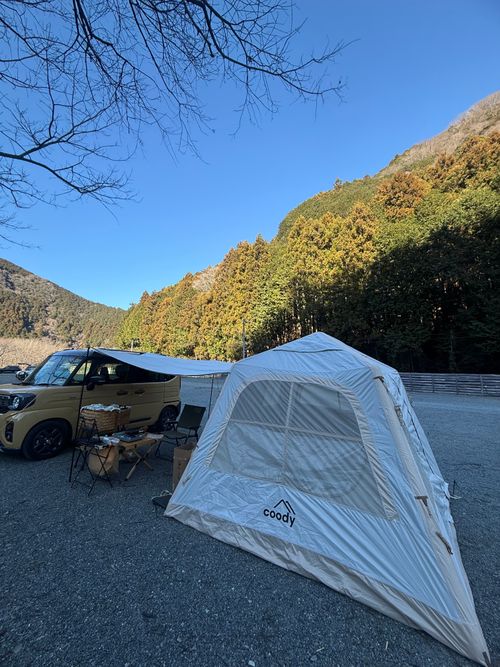 恐怖の強風 Black Smith Outdoorfield Sanogawa Base ソロキャンプ フリーサイト オートサイト ちはみなさんのキャンプブログ CAMPiii（キャンピー） -キャンプ専用SNS キャンプのすべてがここに集まる-