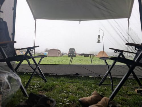 雨にも負けず風にも負けず&hellip; ふもとっぱらキャンプ場 ファミリーキャンプ 好々爺🇯🇵さんのキャンプブログ CAMPiii（キャンピー） -キャンプ専用SNS キャンプのすべてがここに集まる-