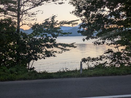 青森キャンピングカーの旅〜3日目 十和田湖生出キャンプ場 グループキャンプ 区画サイト hachi329さんのキャンプブログ CAMPiii（キャンピー） -キャンプ専用SNS キャンプのすべてがここに集まる-