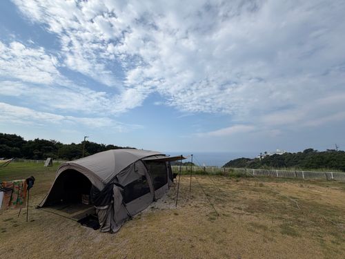絶景温泉♨️キャンプ CAMP Knot（キャンプノット） ファミリーキャンプ 区画サイト yoji@campさんのキャンプブログ CAMPiii（キャンピー） -キャンプ専用SNS キャンプのすべてがここに集まる-