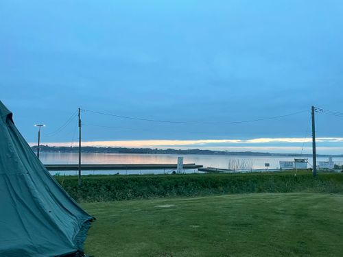 初めての湖畔キャンプ🏕️? 大洗町 夕日の郷 松川 ファミリーキャンプ フリーサイト Kojiさんのキャンプブログ CAMPiii(キャンピー) -キャンプ専用SNS キャンプのすべてがここに集まる-