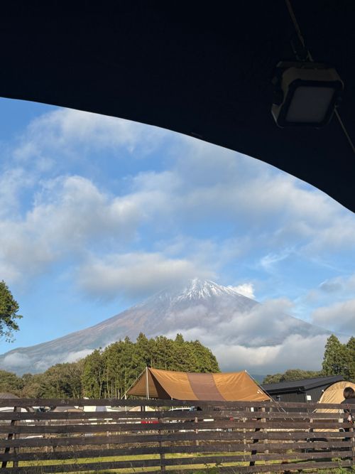 近場でキャンプ 富士山オートキャンプ場GENSHIJIN グループキャンプ オートサイト 区画サイト ちはみなさんのキャンプブログ CAMPiii(キャンピー) -キャンプ専用SNS キャンプのすべてがここに集まる-
