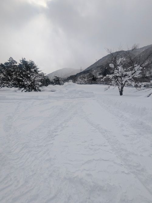 やっぱり雪中キャンプは特別だなー♪ 白川郷ひらせ温泉キャンプサイト ソロキャンプ グループキャンプ フリーサイト オートサイト ちあさんのキャンプブログ CAMPiii（キャンピー） -キャンプ専用SNS キャンプのすべてがここに集まる-