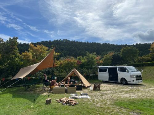 夜景と星空と&hellip;焚き火🔥 尾高高原キャンプ場 ファミリーキャンプ 区画サイト オートサイト hiyryushoさんのキャンプブログ CAMPiii（キャンピー） -キャンプ専用SNS キャンプのすべてがここに集まる-