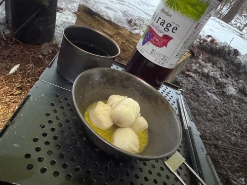 今シーズン初の雪中キャンプ。つーか氷中キャンプ。 飛騨荘川 一色の森キャンプ場 ソロキャンプ 区画サイト まっつんさんのキャンプブログ CAMPiii（キャンピー） -キャンプ専用SNS キャンプのすべてがここに集まる-