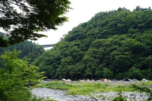 強制デジタルデトックスソロ 新戸キャンプ場 ソロキャンプ 区画サイト 週末スナフキンさんのキャンプブログ CAMPiii（キャンピー） -キャンプ専用SNS キャンプのすべてがここに集まる-