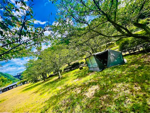 8/7は《キャンプ記念日⛺️》夏の想い出おじ🐰キャン△ in 阿武川温泉公園 〜 CAMP NO.206 萩阿武川温泉公園（キャンプ可） ソロキャンプ ファミリーキャンプ フリーサイト おじキャン△さんのキャンプブログ CAMPiii（キャンピー） -キャンプ専用SNS キャンプのすべてがここに集まる-
