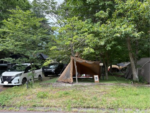 CAMPiii（キャンピー） ぱぱちょさんのキャンプブログ 旅する古本屋〜猫のお告げは樹の下で〜 HOSOMINE BASE 細峯ベース